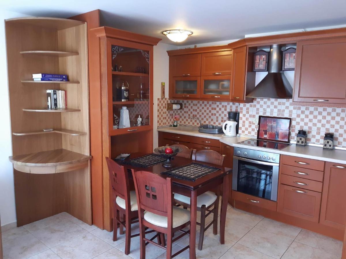 Appartamento Eclectic Living {Free Parking} Salonicco Esterno foto